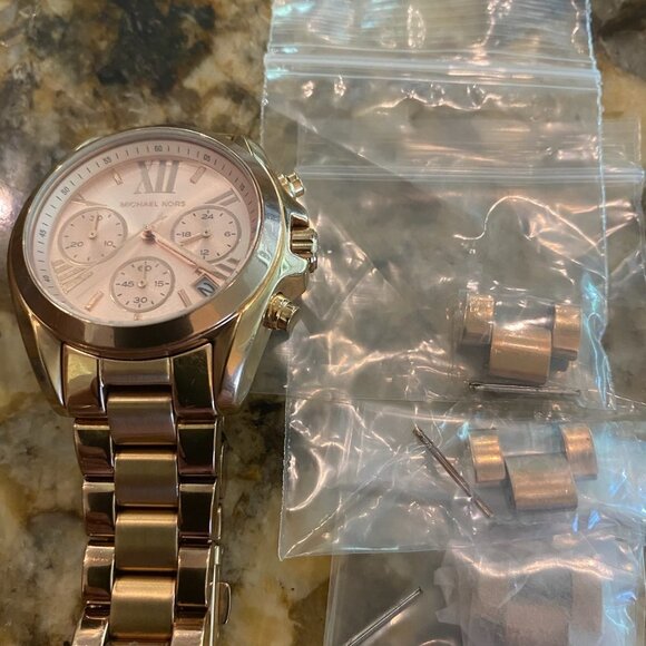 MICHAEL KORS Bradshaw MK5799 Chronograph Rose Gold Watch Extra Links & Working - Picture 9 of 9